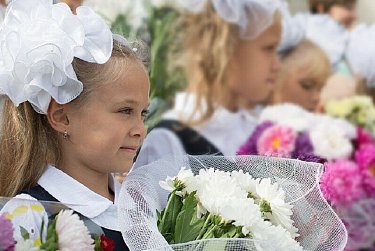 В День знаний в Оренбуржье за парты сядут 243 тысячи учеников